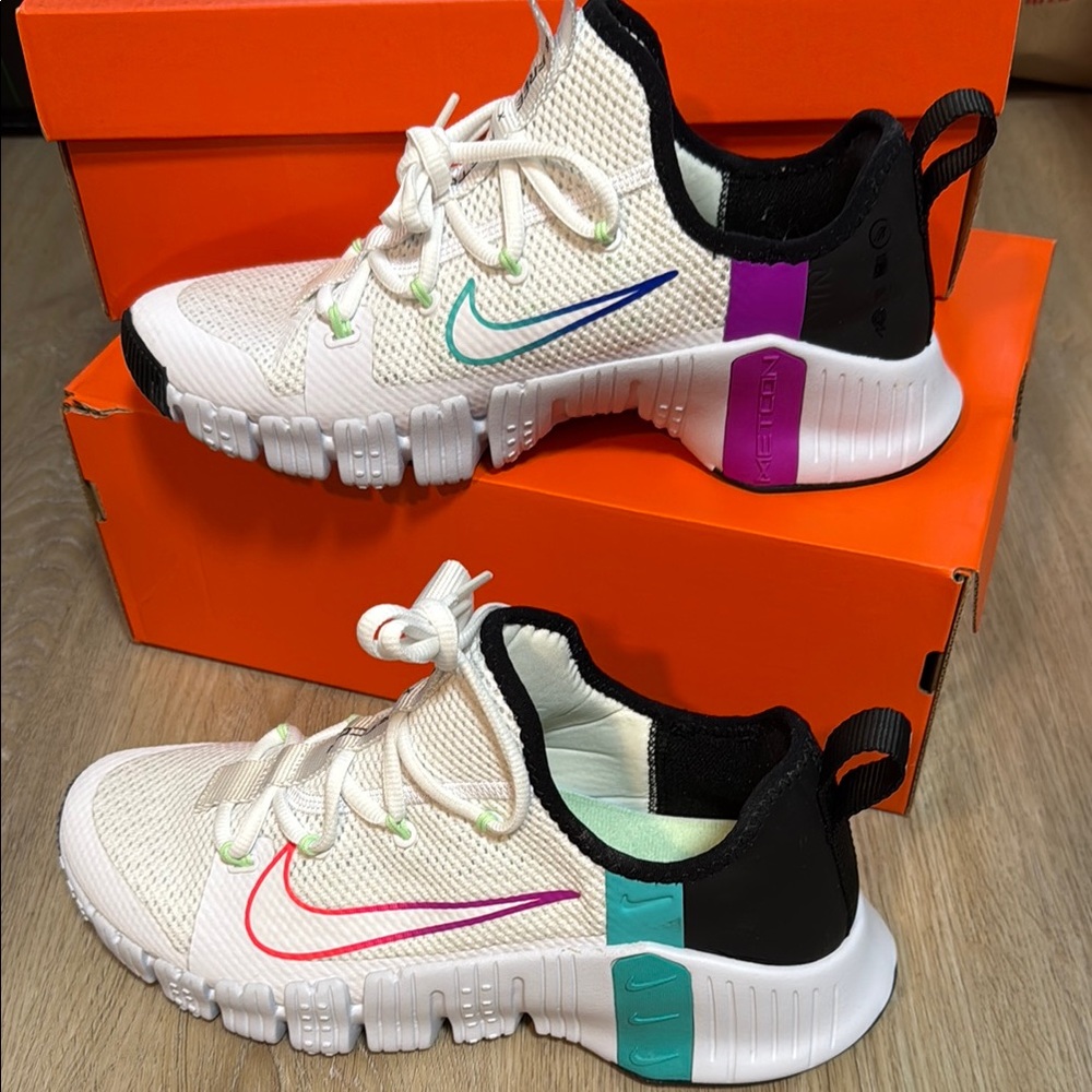 Nike Womens Free Metcon 3 Athletic Shoes